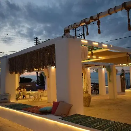 Marzi Beach And Bungalows Kokkónion