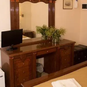 Marzi Beach And Bungalows Hotel Kokkónion