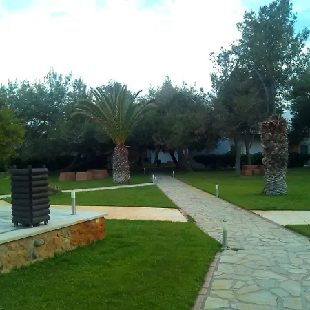 Marzi Beach And Bungalows