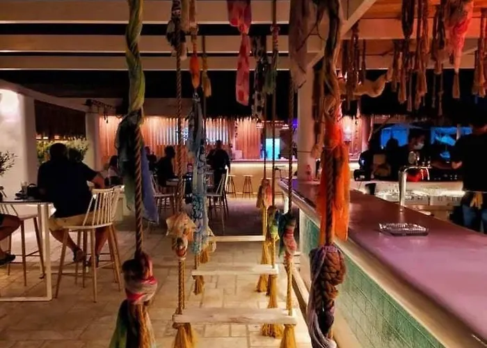 Marzi Beach And Bungalows 호텔 3*