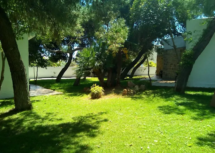 Marzi Beach And Bungalows Hotel 3*