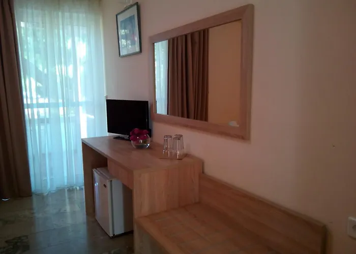 Marzi Beach And Bungalows 3*